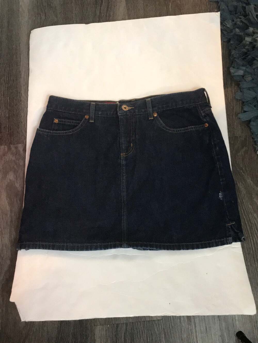GUESS Blue Denim Mini Skirt 30 Casual Classic Boho Preppy Costal Cowgirl Western